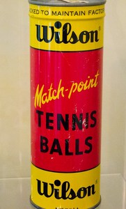 первые теннисные мячи wilson